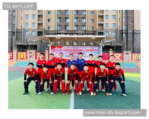 天津中学足球队奋勇拼搏展现青春风采助力校园体育文化发展 天津中学足球队奋勇拼搏展现青春风采助力校园体育文化发展